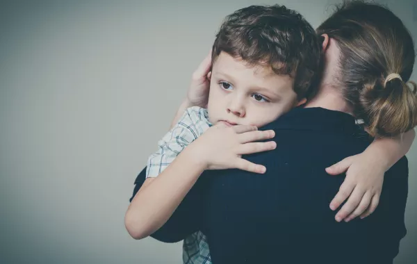 طفلي حسّاس ماذا أفعل؟