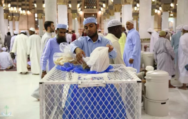 93 طناً معدل ما يتم رفعه من النفايات يومياً خلال شهر رمضان في المسجد النبوي