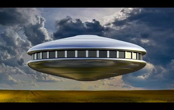 جسم طائر غامض يثير الحيرة في سماء اسكتلندا