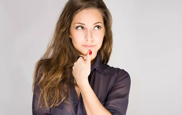 للبنات والشباب.. علامات الإصابة بالقلق فاحذروها