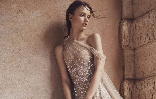 فساتين زفاف منفوشة بالتول لإطلالة كلها حيوية