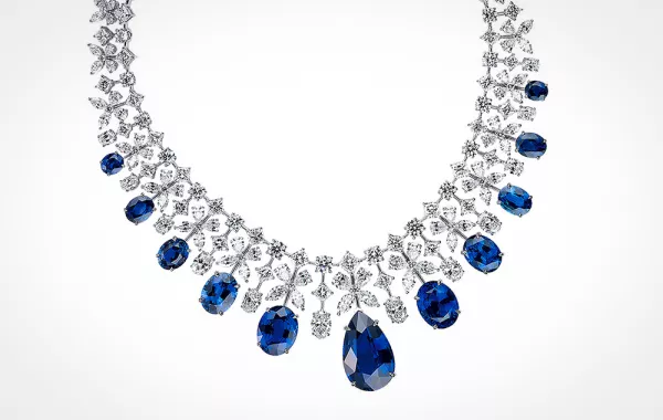 أوسيانا طقم من الألماس والسافير من مجوهرات معوض