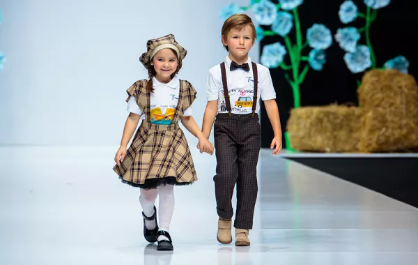 مستشار تربوي: شهرة الأطفال تسلبهم طفولتهم