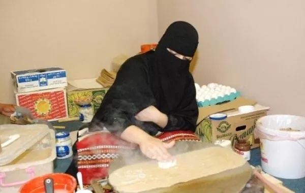 وزارةُ العملِ تعتمدُ "جنى" مركزًا لتسويقِ منتجات الأسر المنتِجة