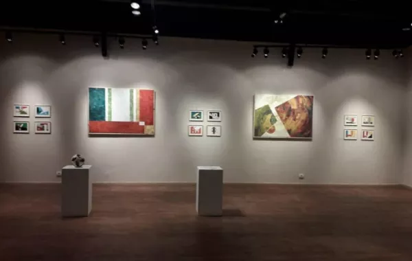 افتتاح معرض الساحرة المستديرة