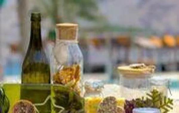 غاليري لافاييت يتعاون مع سيكس سينسز زيغي باي لإطلاق برنامج "الأصابع الخضراء الصغيرة" الصيفي في دبي