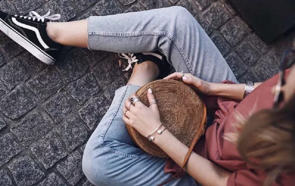 حقائب القش لسفرات هذا الصيف
