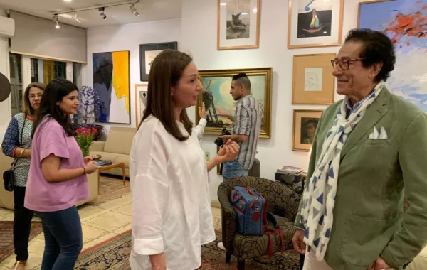 مسافر فن السعودي في مرسم فاروق حسني