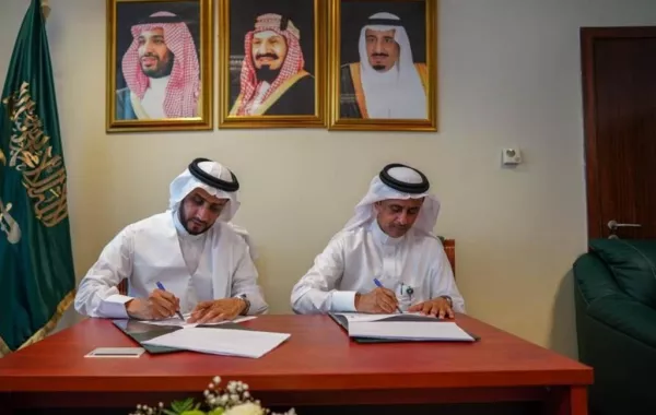 الحج والجمارك.. توقعان مذكرة تفاهم لنقل أمتعة الحجاج من صالات مطار جدة إلى مقار إقامتهم