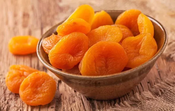 تناولوا المشمش.. نصيحة من أطباء القلب