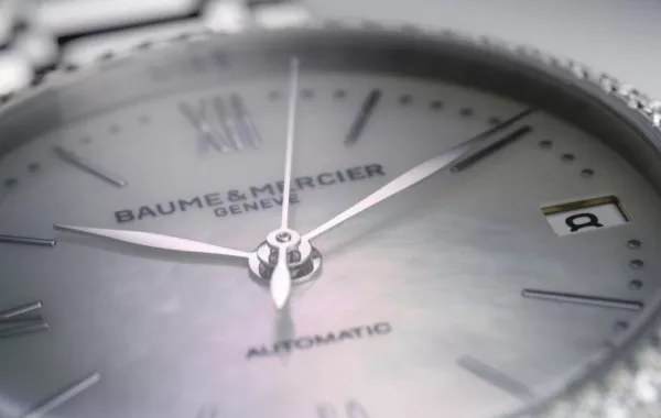 بوم إيه مرسييه تكشف عن ابتكارات نسائية جديدة ضمن مجموعة كلاسيما