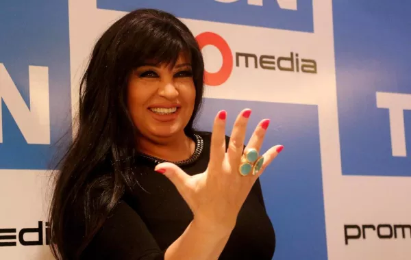 بالفيديو: فيفي عبده تطلب البحث عن خادمة سرقت 5 كيلو مشغولات ذهبية من شقتها