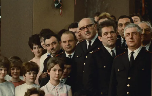 مشهد آخر من الفيلم التشيكي.jpg