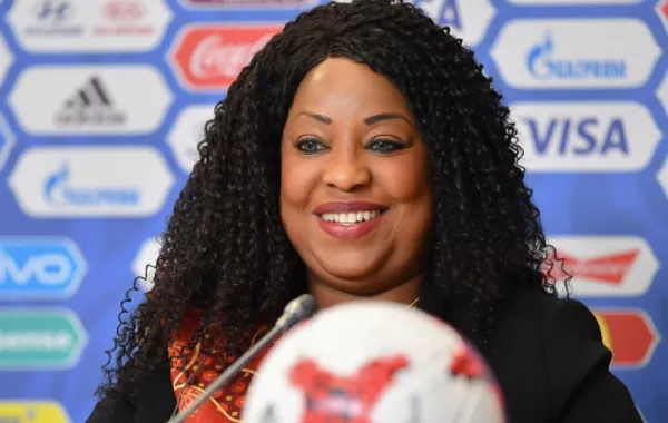 فاطمة سامورا أمينة سر كرة القدم في إفريقيا والعالم