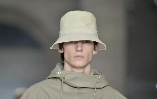 مجموعة Dunhill لموسم ربيع وصيف 2020