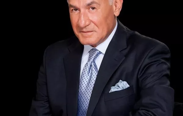 النجوم يودعون عزت أبو عوف .. عمرو دياب ينعي "العزيز الغالي" ومحمد فؤاد يفتقد أوفى صديق