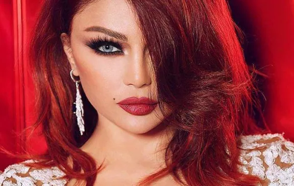 هيفاء تطل من بيتها بالصوت والصورة وترد على الشائعات