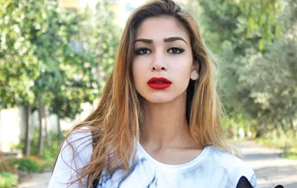 تيا إبنة نوال الزغبي تنشر صورة جريئة مع حبيبها وتتعرض لانتقادات