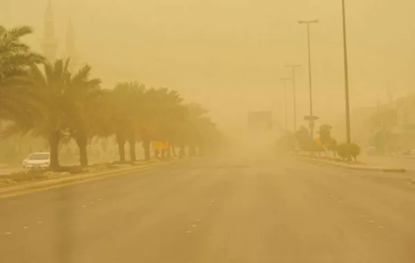 سحب رعدية ورياح محملة بالغبار في معظم مناطق المملكة