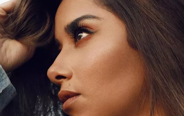 شبيهة بلقيس تدعمها في الترويج لجديدها "لا تعليق"