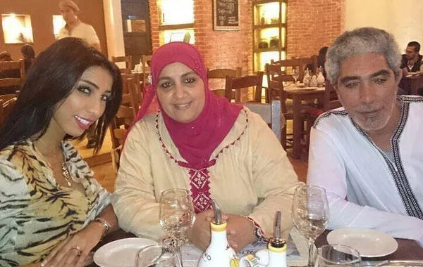 هذا ما قالته دنيا بطمة على طلاق والديها