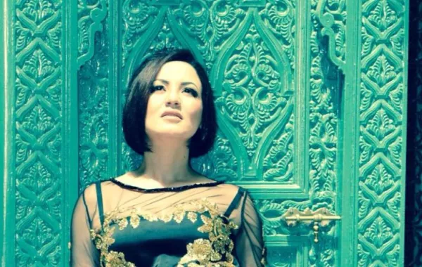 الممثلة سناء عكرود حامل في شهرها 6