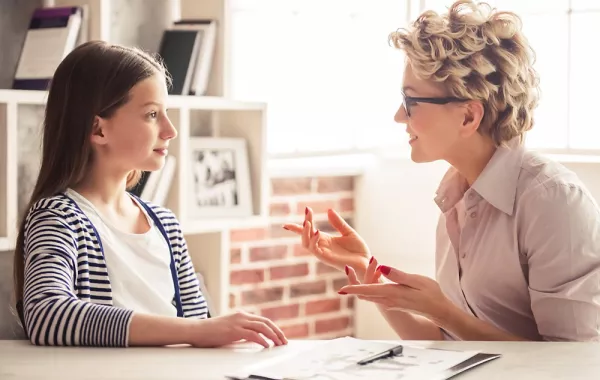 للشباب والبنات: تعرفوا إلى حالتكم النفسية من شعركم