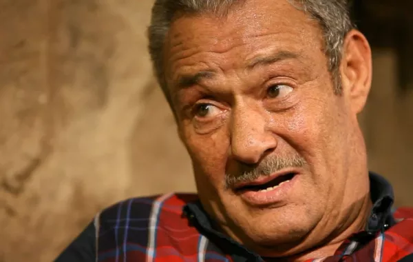 صور.. عزاء فاروق الفيشاوي يجمع نجوم الفن وعادل إمام أبرز الغائبين