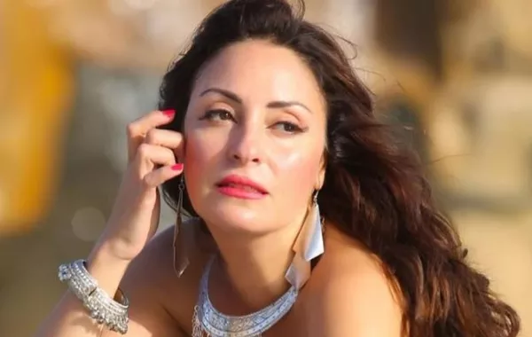 نرمين الفقي تشوق جمهورها للجزء الثالث من "أبو العروسة"