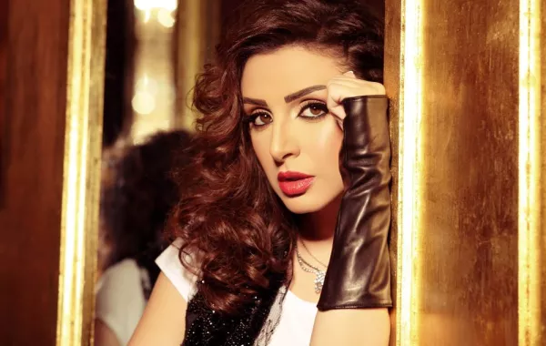 رسالة جديدة إلى أنغام من ولدها .. وماذا قال لزوجها؟