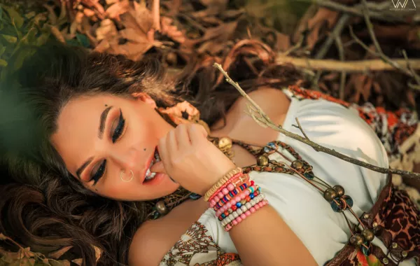 فيديو .. سلاف فواخرجي تحتفل وترقص بعيد ميلادها على موسيقى زوجها وولديها