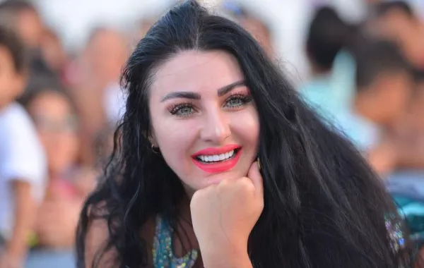 صافيناز هل تلحق بجوهرة وتهرب من مصر إلى بيروت ؟؟ القصة الكاملة لاتهامها بالفسق والفجور