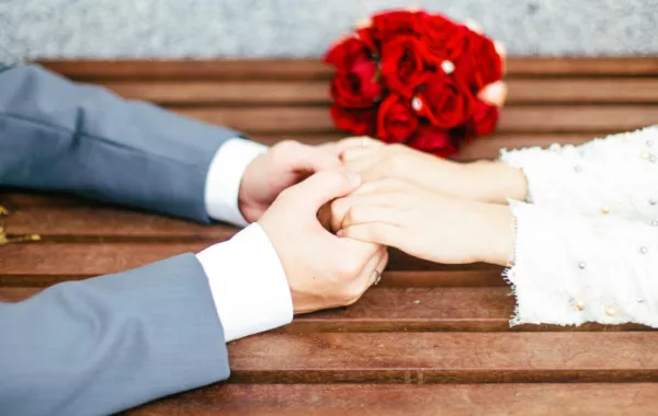 كلام رومانسي للأزواج الجدد