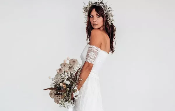 أجمل فساتين زفاف دانتيل ناعمة 2020