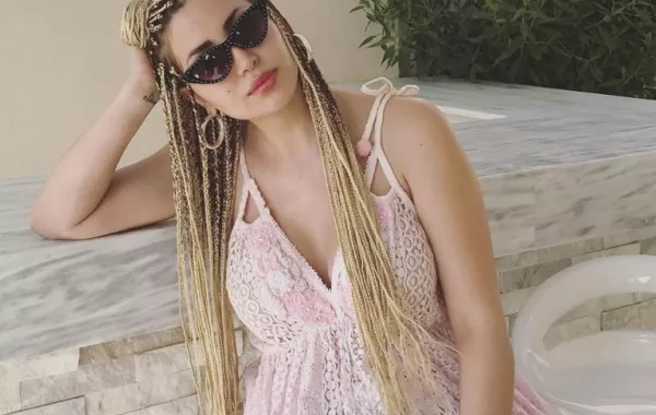 هل تقصّدت نسرين طافش الرد على هذا الممثل بتعليقها .. وماذا قالت ؟