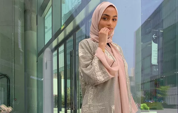 عبايات مناسبة للسعوديات بأسلوب الفاشينيستا