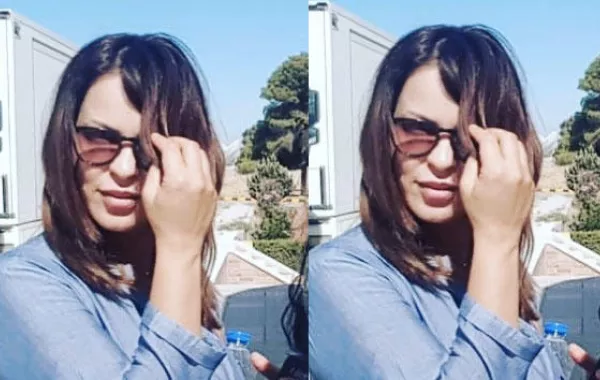 والدة حلا الترك تردّعلى مهاجمتها لخلعها الحجاب: أنا حرّة