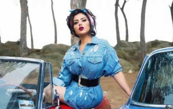 حليمة بولند حائرة بين إليسا والليدي غاغا