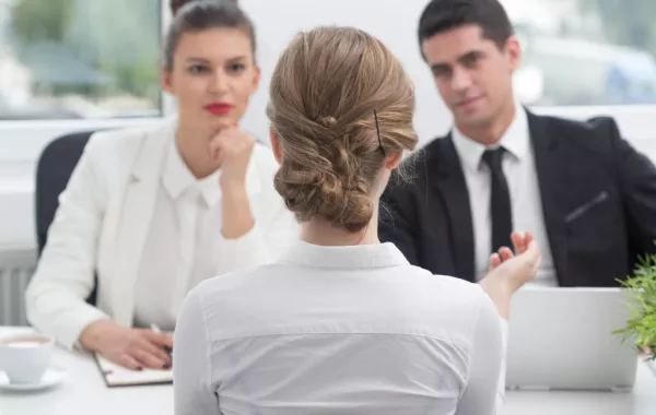 صفات المدير الناجح وأثره على الموظفين والمجتمع