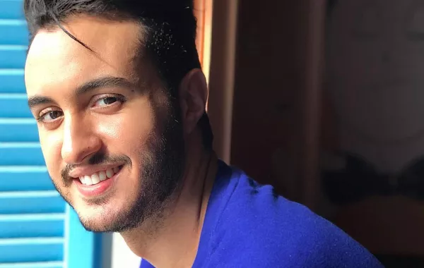 فيديو: طرح الألبوم الأول للفنان المغربي رضوان برحيل قربلي حبة على يوتيوب