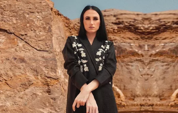 عبايات مطرزة لخريف ٢٠١٩