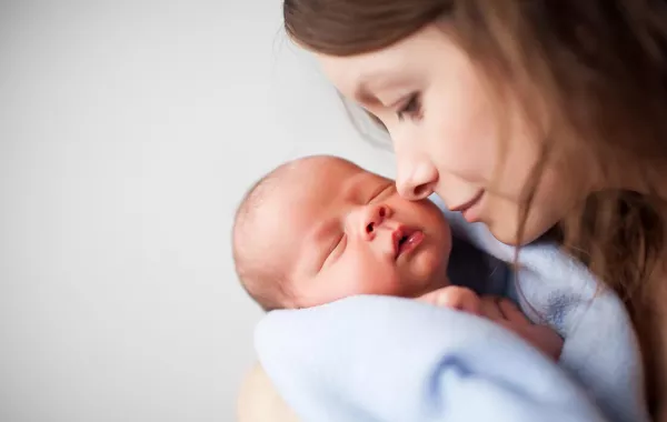 الأشخاص الذين يحصلون على رضاعة طبيعية يجنون ربحاً أكبر عند البلوغ