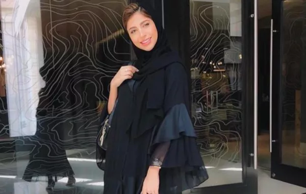 عبايات سوداء شيك للبنات من الفاشينيستا روان