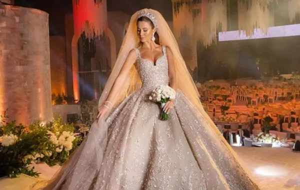 عروس لبنانية حديث مواقع التواصل الإجتماعي تعرّفي إلى السبب!