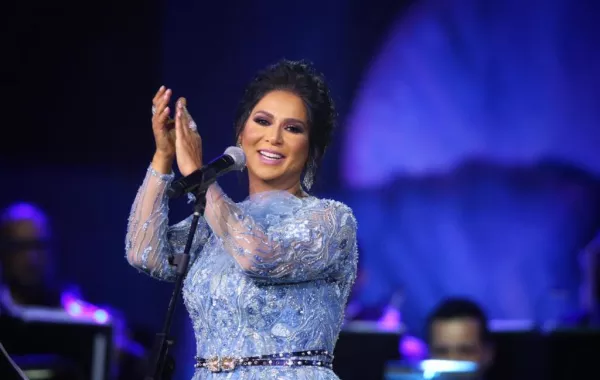 نوال الكويتية وعايض يطربان جمهور الشرقية باليوم الوطني السعودي الـ 89