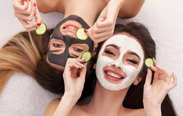 وصفات طبيعية من المنزل للتخلّص من الكلف