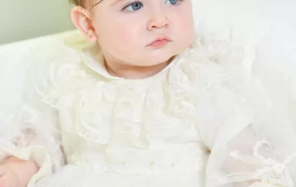 نانسي عجرم تنشر أول صورة عائلية مع إبنتها الثالثة ليا