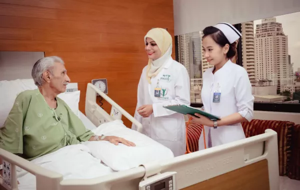 مستشفى بمرونغراد الدولي يقدم رعاية عالية المستوى