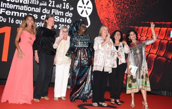 لماذا غادرت دينا الشربيني المغرب على وجه السرعة؟