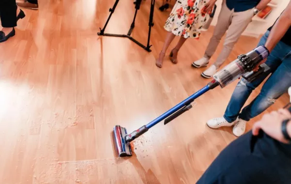 دايسون تشكف عن مكنسة Dyson V11TM اللاسلكية